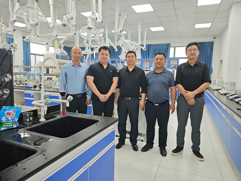 湖南天卓管業(yè)與湖南第一師范學院簽署校企產(chǎn)學研戰(zhàn)略合作協(xié)議